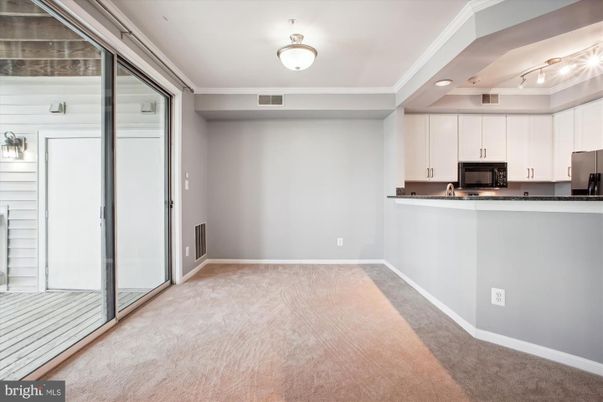 Empty room, Interior, Kitchen, Recessed Lighting