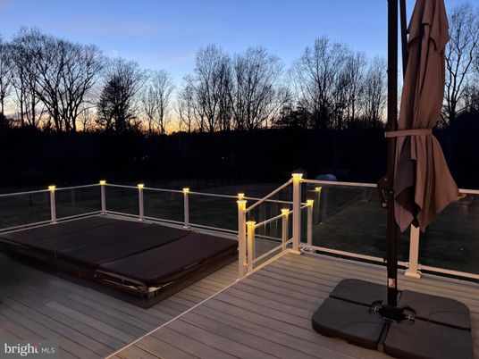 Exterior, Hot Tub