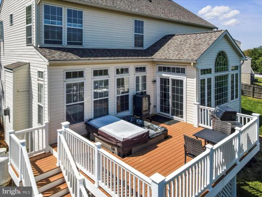 Exterior, Hot Tub
