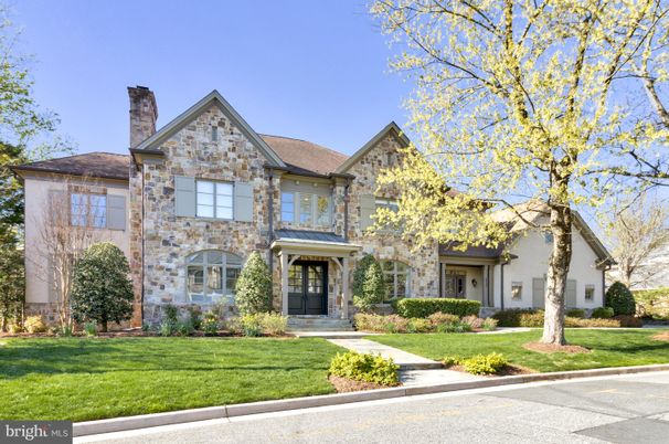 Exterior, Facade, Tudor Revival