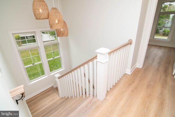 Interior, Pendant Lights, Wood Texture Flooring