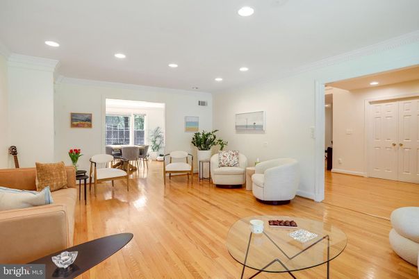 Dining room, Interior, Living room, Recessed Lighting, Wood Texture Flooring