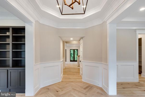 Interior, Pendant Lights, Recessed Lighting, Wood Texture Flooring