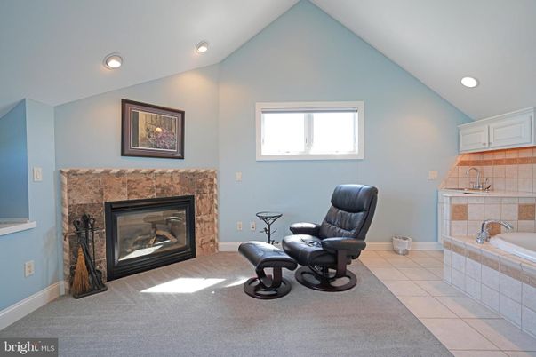 Bathroom, Fireplace, Interior, Recessed Lighting
