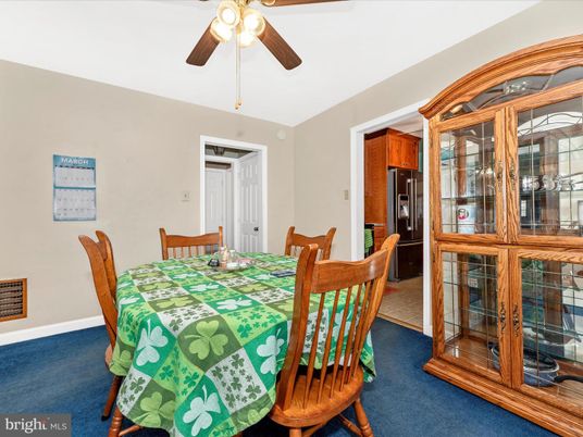 Dining room, Interior