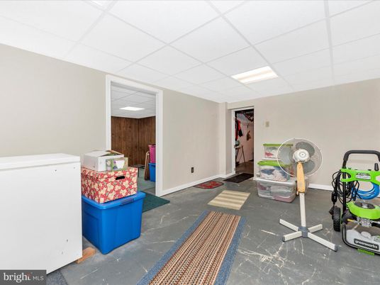 Fitness Equipment, Interior, Recessed Lighting