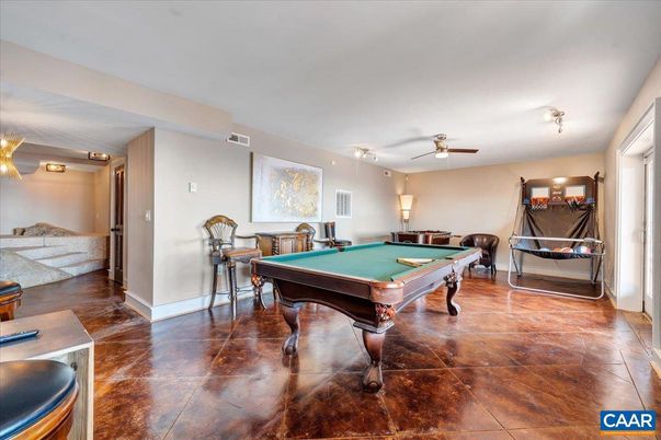 Billiard Table, Game Room, Interior