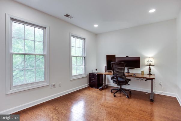 Home Office, Interior, Recessed Lighting, Wood Texture Flooring
