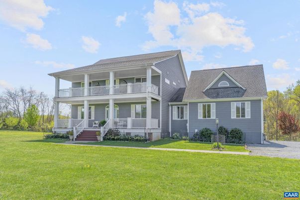 Backyard, Exterior, Facade, Queen Anne Victorian