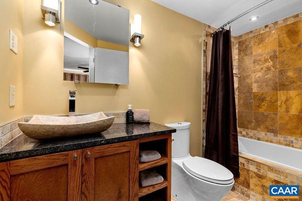 Bathroom, Interior, Recessed Lighting