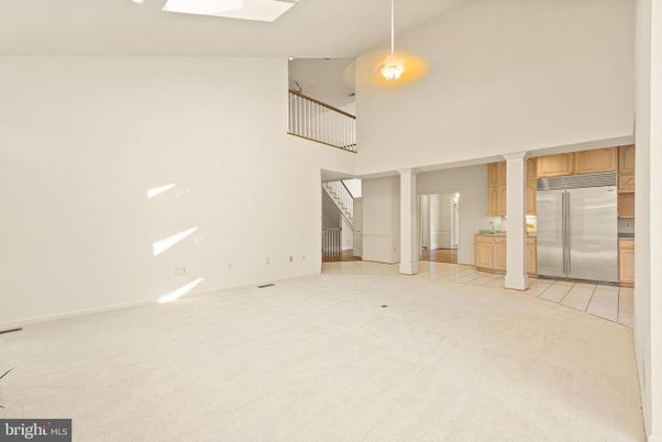 Empty room, Interior, Kitchen, Pendant Lights, Stainless Steel Appliances