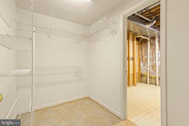 Interior, Walk-in Closets