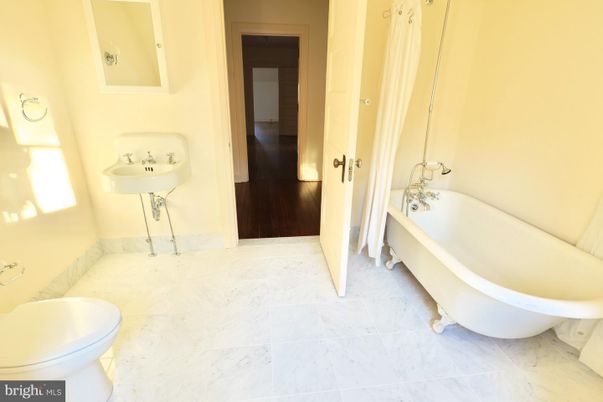 Bathroom, Free Standing Baths, Interior, Marble