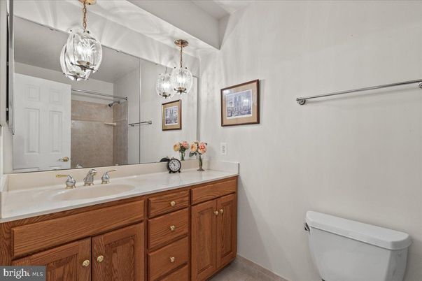 Bathroom, Interior, Pendant Lights