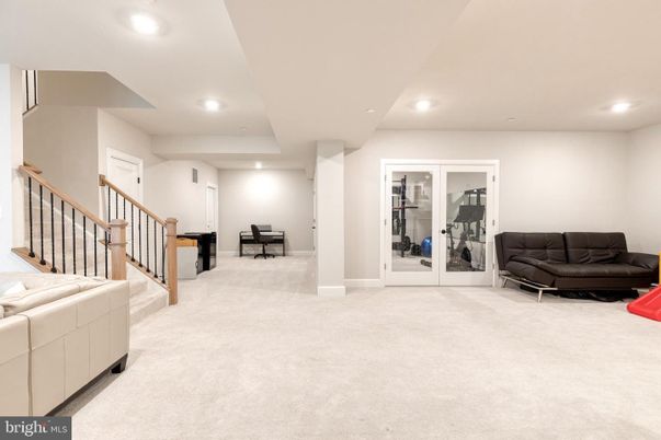 Fitness Equipment, Interior, Recessed Lighting