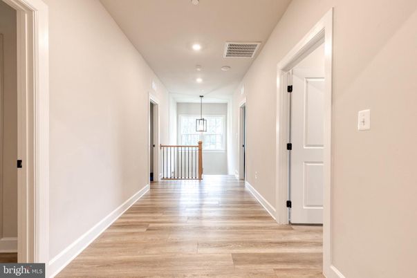 Interior, Pendant Lights, Recessed Lighting, Wood Texture Flooring