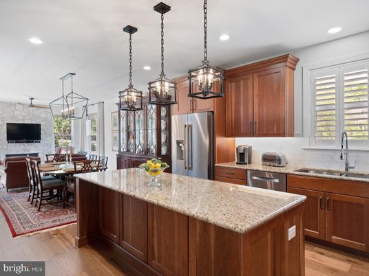 Dining room, Interior, Kitchen, Pendant Lights, Recessed Lighting, Stainless Steel Appliances, Stone Walls, Wood Texture Flooring