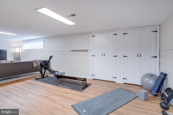 Fitness Equipment, Interior, Recessed Lighting, Wood Texture Flooring