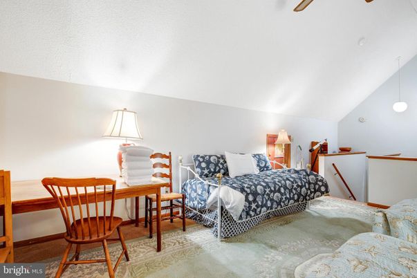 Bedroom, Interior, Pendant Lights