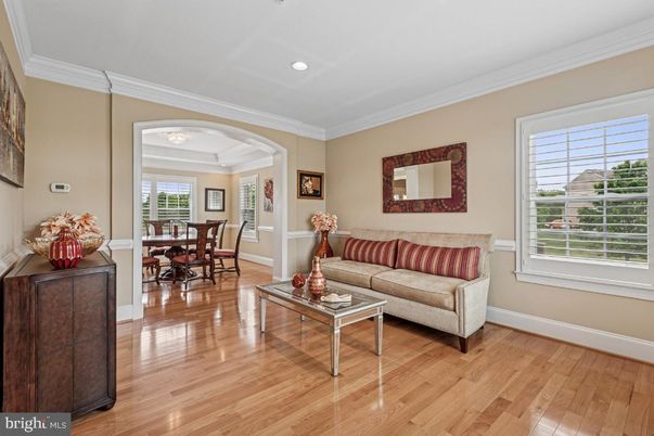 Dining room, Interior, Living room, Recessed Lighting, Wood Texture Flooring