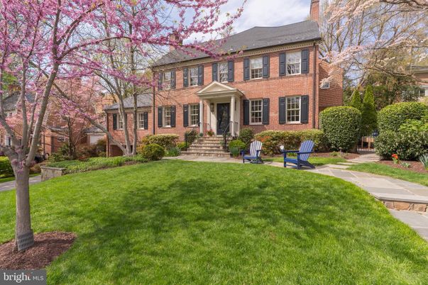 Backyard, Exterior, Facade, Brick Facade, Georgian