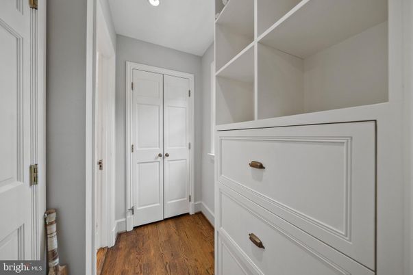 Interior, Recessed Lighting, Walk-in Closets, Wood Texture Flooring