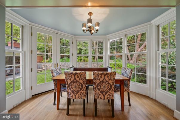 Chandelier, Dining room, Interior, Sun Room, Wood Texture Flooring