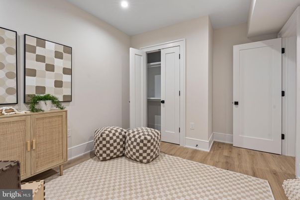 Interior, Recessed Lighting, Wood Texture Flooring