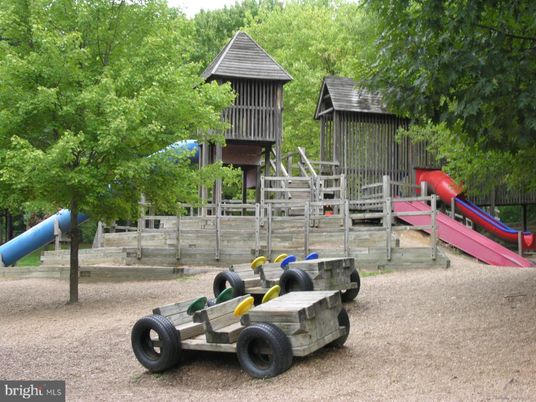 Backyard, Exterior, Playground
