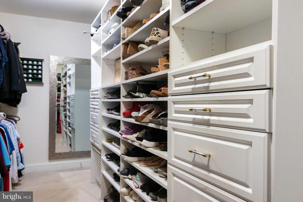 Interior, Walk-in Closets
