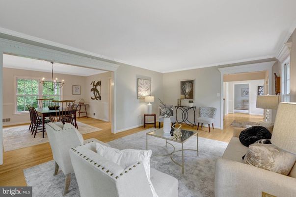 Chandelier, Dining room, Interior, Living room, Wood Texture Flooring