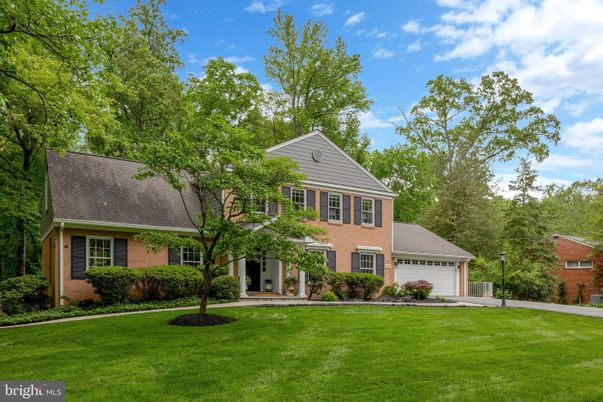Attached, Backyard, Exterior, Facade, Brick Facade, Georgian