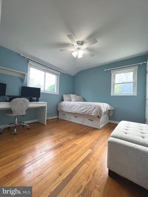 Bedroom, Home Office, Interior, Wood Texture Flooring