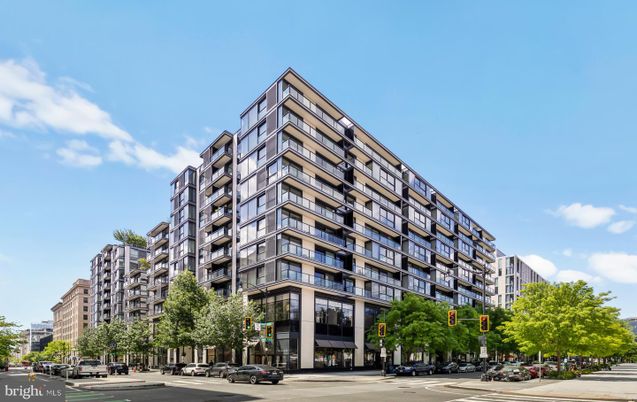 Exterior, Facade, Condo Building