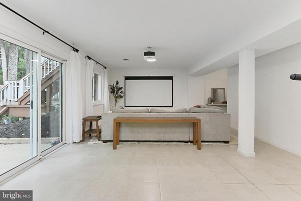 Interior, Living room, Projection Screen