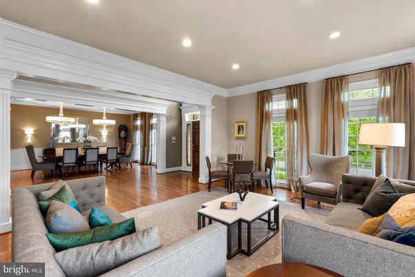 Dining room, Interior, Living room, Pendant Lights, Recessed Lighting, Wood Texture Flooring