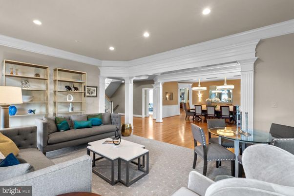 Dining room, Interior, Living room, Pendant Lights, Recessed Lighting, Wood Texture Flooring