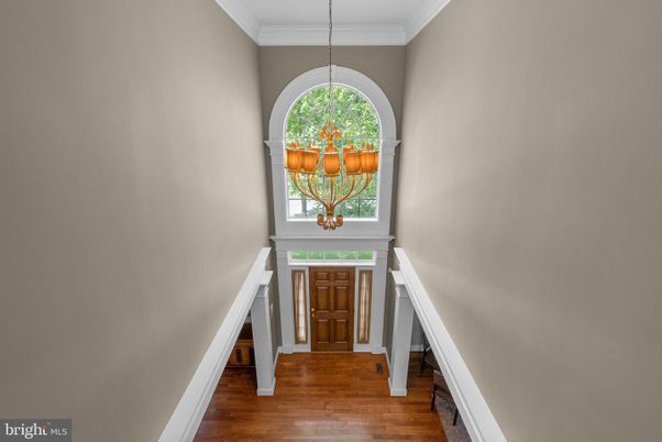 Interior, Pendant Lights, Wood Texture Flooring