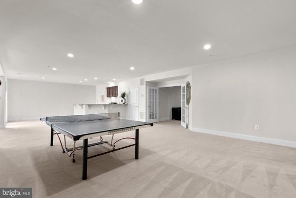 Game Room, Interior, Recessed Lighting