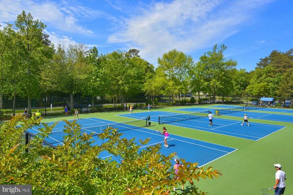 Exterior, Tennis Courts