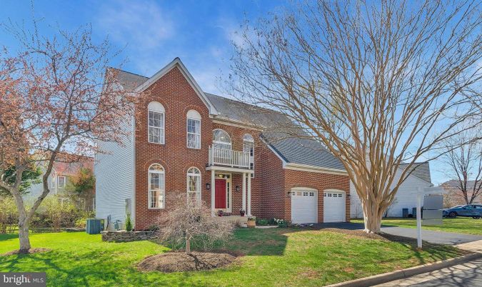 Attached, Exterior, Facade, Brick Facade, Brick Traditional