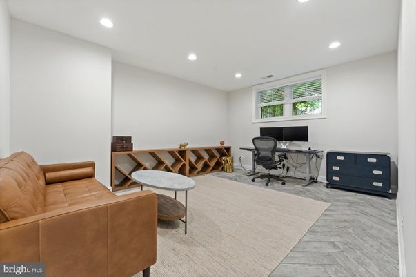 Home Office, Interior, Recessed Lighting, Wood Texture Flooring