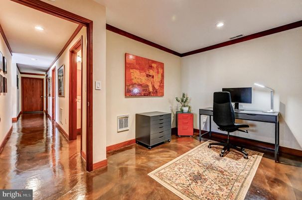 Home Office, Interior, Recessed Lighting, Wood Texture Flooring