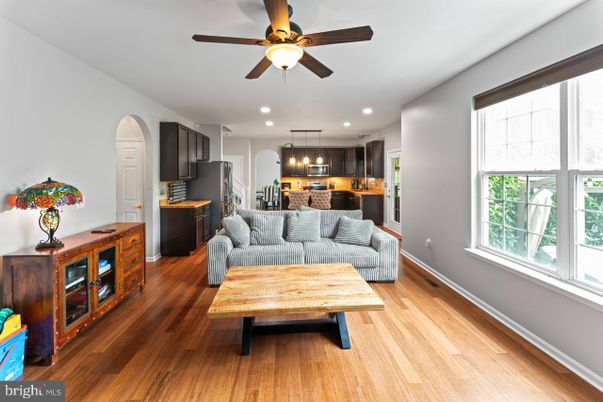 Interior, Kitchen, Living room, Pendant Lights, Recessed Lighting, Wood Texture Flooring