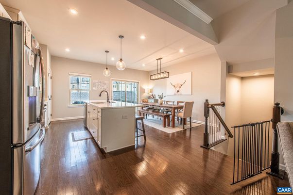 Dining room, Interior, Kitchen, Pendant Lights, Recessed Lighting, Wood Texture Flooring