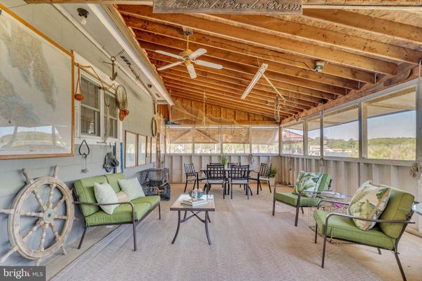 Dining room, Interior, Living room, Sun Room, Wooden Beams, Wooden Ceilings