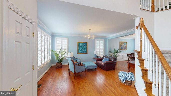 Interior, Living room, Pendant Lights, Wood Texture Flooring