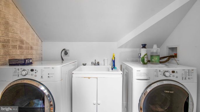 Interior, Washer