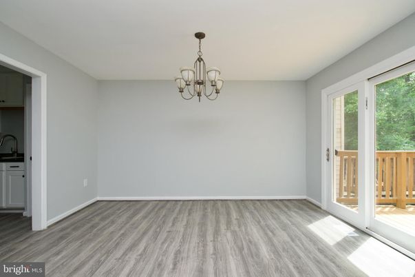 Chandelier, Empty room, Interior, Wood Texture Flooring