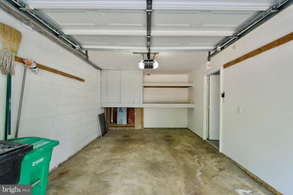 Garage, Interior
